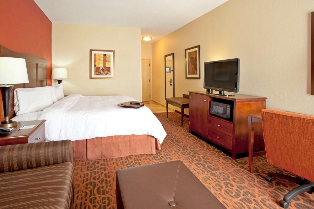 Hampton Inn&suites El Paso-airport 3*