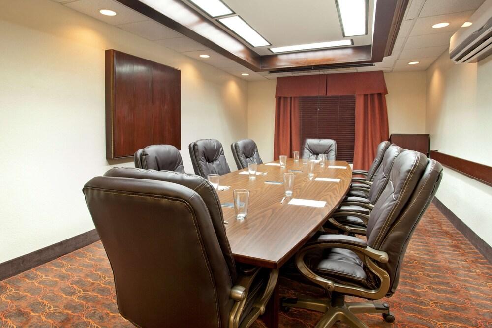 Hampton Inn&suites El Paso-airport El Paso