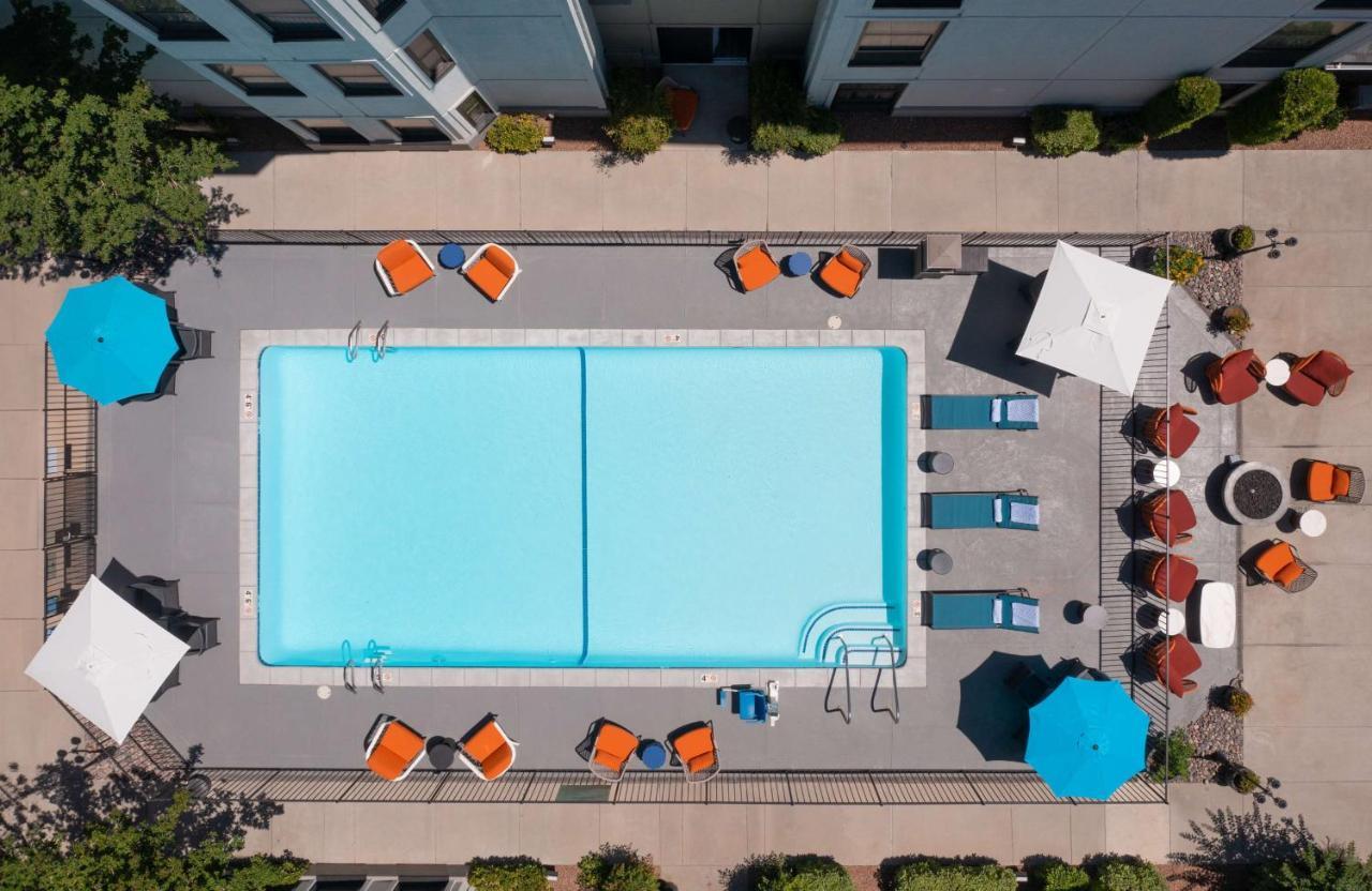Hampton Inn&suites El Paso-airport 3*